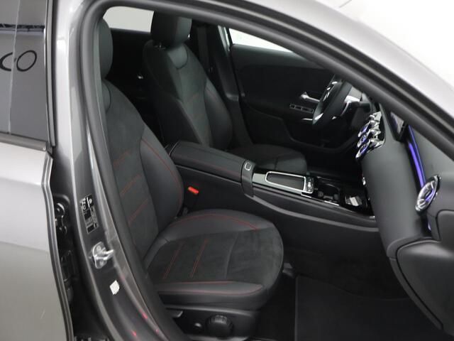 Mercedes-Benz A-KLASSE 250 e Business Solution AMG | Night pakket | 360* Camera | Dode hoek | Panoramdak