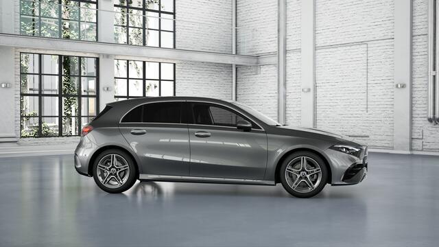Mercedes-Benz A-KLASSE 180 Business Solution AMG | Trekhaak | Parkeerpakket met achteruitrijcamera | KEYLESS GO | Spiegelpakket | Extra USB-poorten | MULTIBEAM LED | Sfeerverlichting | Verwarmde stoelen vooraan |