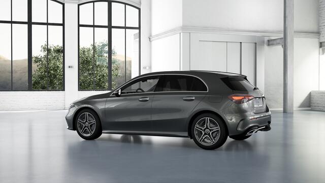 Mercedes-Benz A-KLASSE 180 Business Solution AMG | Trekhaak | Parkeerpakket met achteruitrijcamera | KEYLESS GO | Spiegelpakket | Extra USB-poorten | MULTIBEAM LED | Sfeerverlichting | Verwarmde stoelen vooraan |