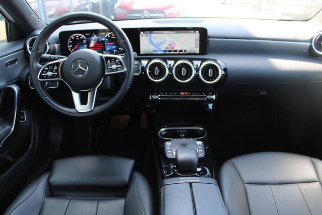 Mercedes-Benz A-KLASSE 250e AUT8 Business Line LEDER WIDESCREEN CARPLAY CAMERA