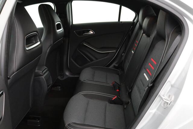 Mercedes-Benz A-KLASSE 180 Ambition | Stoelverwarming | Full LED | Sportstoelen | Navigatie | Half leder | Park Assist | Cruise control | Airco | Bluetooth