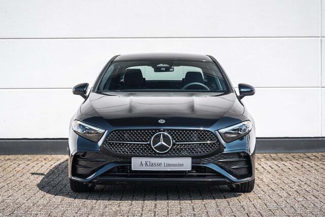 Mercedes-Benz A-KLASSE 180 Star Edition AMG Line | MULTIBEAM LED | Smartphone-integratie