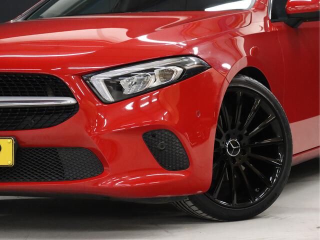 Mercedes-Benz A-KLASSE 180 Business Solution Luxury [CAMERA, APPLE CARPLAY, ANDROID AUTO, STOELVERW., FLIPPERS, NIEUWSTAAT]