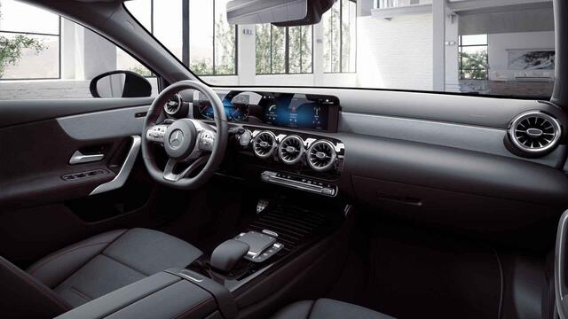 Mercedes-Benz A-KLASSE 180 Business Solution AMG | Panoramadak | Night | Stoelverwarming | Sfeerverlichting | Achteruitrijcamera |