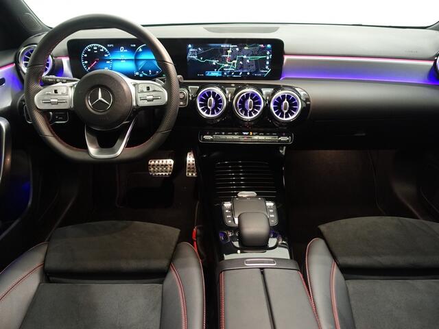 Mercedes-Benz A-KLASSE 200 Amg Edition 1 Aut- Panodak, Leder, Vossen LMV, Gruma Exclusiv 1 of 20