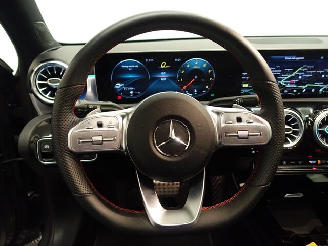 Mercedes-Benz A-KLASSE 180 Prestige AMG Autom- Panodak, Leer, Camera, MBUX, Park Assist, 9dkm!