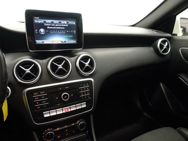 Mercedes-Benz A-KLASSE 180 d AMG Night Edition Aut- Panodak, Xenon Led, Sfeerverlichting, Dynamic Select, Clima
