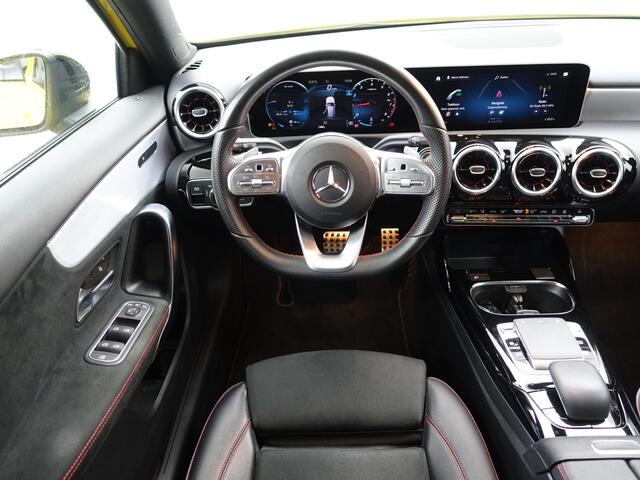Mercedes-Benz A-KLASSE A35 AMG 4MATIC Edition 1 Aerokit, Xenon Led, Amg Performance Uitlaat, Keyless