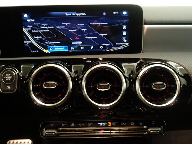 Mercedes-Benz A-KLASSE A35 AMG 4MATIC Edition 1 Aerokit, Xenon Led, Amg Performance Uitlaat, Keyless