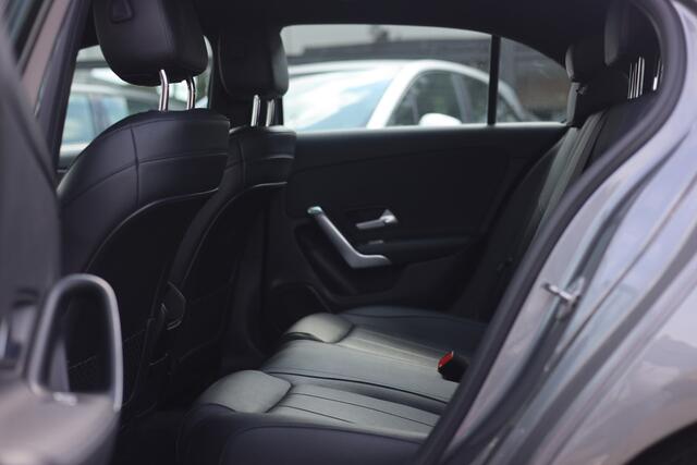 Mercedes-Benz A-KLASSE 220 ADVANTAGE AUTOMAAT | LEDER | NAVI | CAMERA