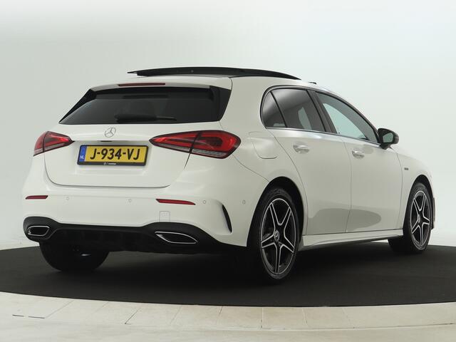 Mercedes-Benz A-KLASSE 250 e Business Solution AMG Limited | AMG Line | Night Pakket | Panorama Schuif-Kanteldak | Sfeerverlichting | Memory Voorstoelen | Inclusief 24 maanden MB Certified garantie voor Europa.