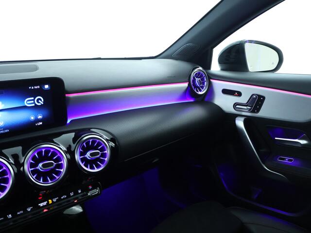 Mercedes-Benz A-KLASSE 250 e Business Solution AMG Limited | AMG Line | Night Pakket | Panorama Schuif-Kanteldak | Sfeerverlichting | Memory Voorstoelen | Inclusief 24 maanden MB Certified garantie voor Europa.