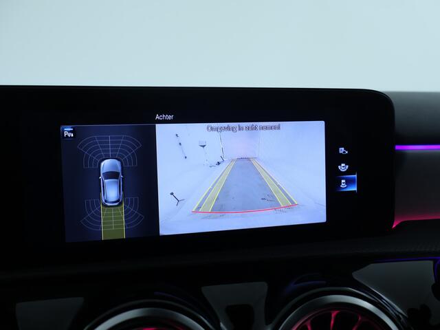 Mercedes-Benz A-KLASSE 250 e Business Solution AMG Limited | AMG Line | Night Pakket | Panorama Schuif-Kanteldak | Sfeerverlichting | Memory Voorstoelen | Inclusief 24 maanden MB Certified garantie voor Europa.