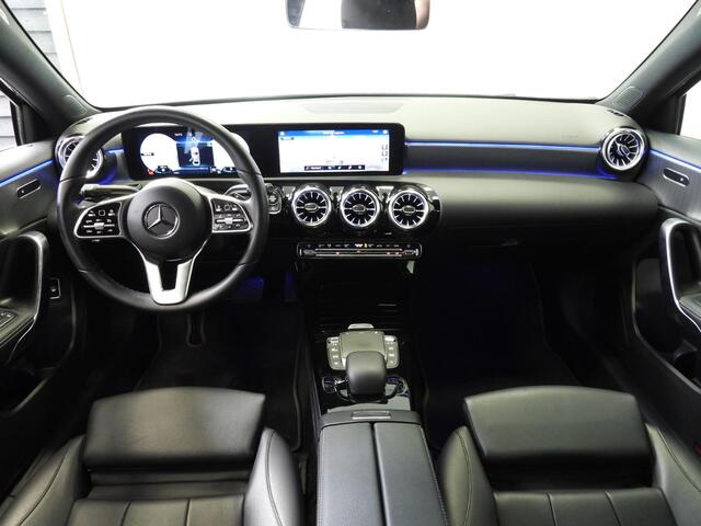 Mercedes-Benz A-KLASSE A200 Aut. Luxury NAVI/LEER/SFEER/LED/17"LMV!