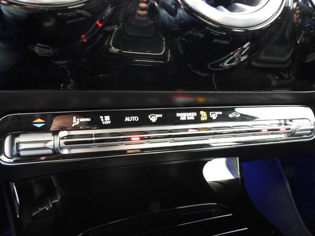Mercedes-Benz A-KLASSE A200 Aut. Luxury NAVI/LEER/SFEER/LED/17"LMV!