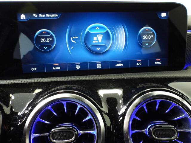 Mercedes-Benz A-KLASSE A200 Aut. Luxury NAVI/LEER/SFEER/LED/17"LMV!
