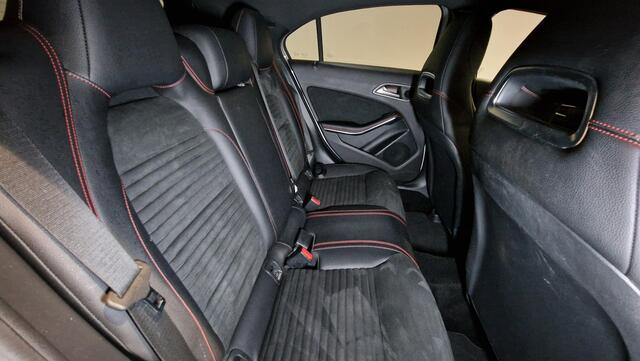 Mercedes-Benz A-KLASSE 180 AMG Night Edition Plus