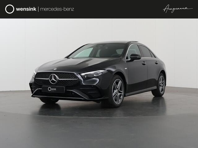 Mercedes-Benz A-KLASSE 250 e Business Solution AMG | Panoramadak | Achteruitrijcamera | Navigatie | Keyless entry | Extra getint glas