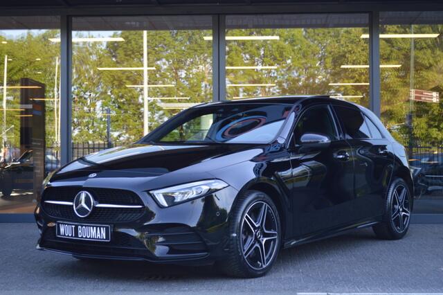 Mercedes-Benz A-KLASSE 250 e AMG Led Panorama Widescreen Sfeer Camera Night Augmented Pdc