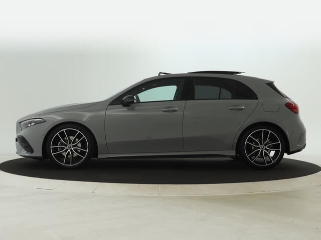 Mercedes-Benz A-KLASSE 180 Business Solution AMG | Nightpakket | Parkeerpakket met 360°-camera | AMG Line Plus pakket | KEYLESS GO | | Dodehoekassistent | Head-up display | Extra USB-poorten | Verwarmde stoelen vooraan |