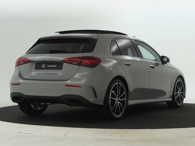 Mercedes-Benz A-KLASSE 180 Business Solution AMG | Nightpakket | Parkeerpakket met 360°-camera | AMG Line Plus pakket | KEYLESS GO | | Dodehoekassistent | Head-up display | Extra USB-poorten | Verwarmde stoelen vooraan |