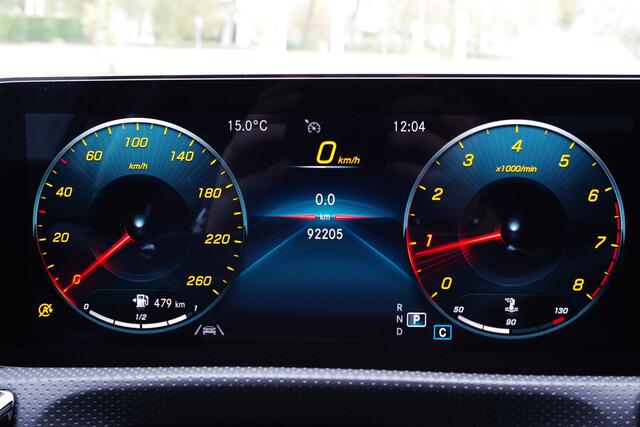 Mercedes-Benz A-KLASSE 200 164 PK Automaat AMG-Line Business Solutions, Night-Pakket, Panoramadak, LED, Camera, Leder-Alcantara