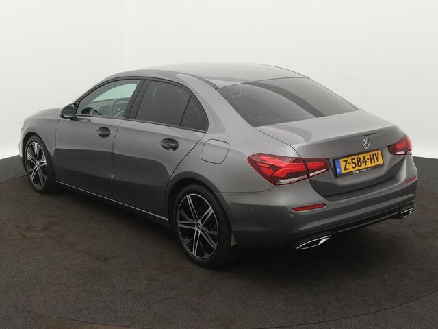 Mercedes-Benz A-KLASSE 200 Premium SFEERVERLICHTING WIDE-SCREEN CAMERA LEER
