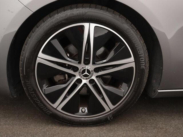 Mercedes-Benz A-KLASSE 200 Premium SFEERVERLICHTING WIDE-SCREEN CAMERA LEER