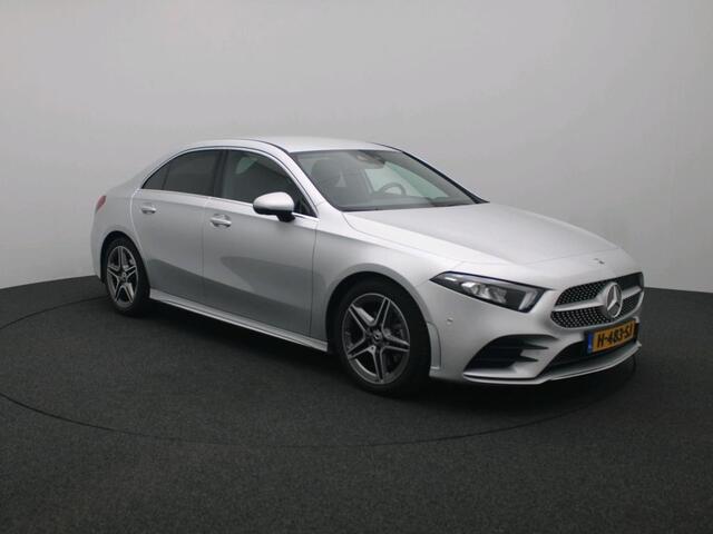 Mercedes-Benz A-KLASSE 180 Sedan Business Solution AMG | AMG Line | Ledkoplampen | Stoelverwarming | Achteruitrijcamera | Apple CarPlay | Inclusief 24 maanden Mercedes-Benz Certified garantie voor Europa.