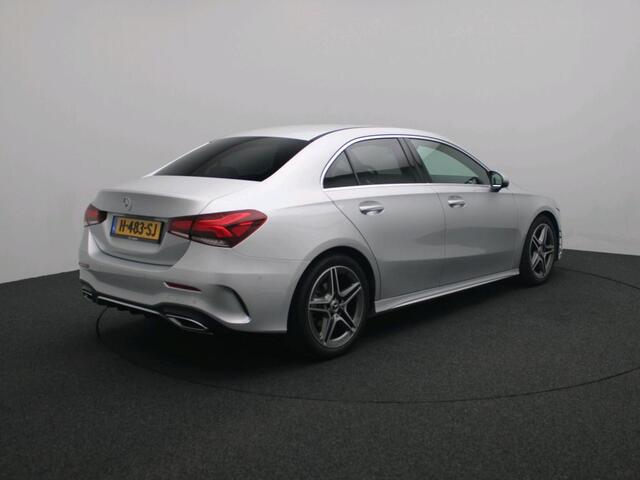 Mercedes-Benz A-KLASSE 180 Sedan Business Solution AMG | AMG Line | Ledkoplampen | Stoelverwarming | Achteruitrijcamera | Apple CarPlay | Inclusief 24 maanden Mercedes-Benz Certified garantie voor Europa.
