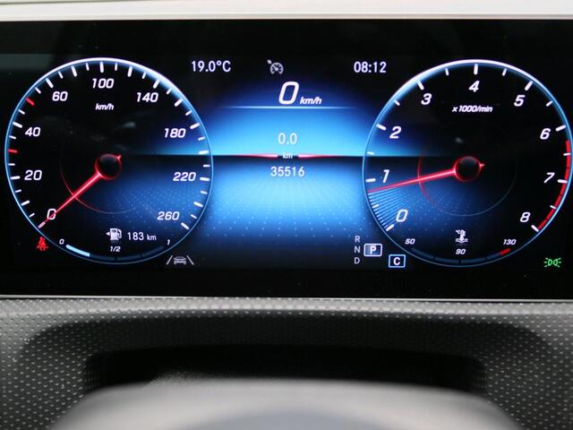 Mercedes-Benz A-KLASSE 180 Sedan Business Solution AMG | AMG Line | Ledkoplampen | Stoelverwarming | Achteruitrijcamera | Apple CarPlay | Inclusief 24 maanden Mercedes-Benz Certified garantie voor Europa.