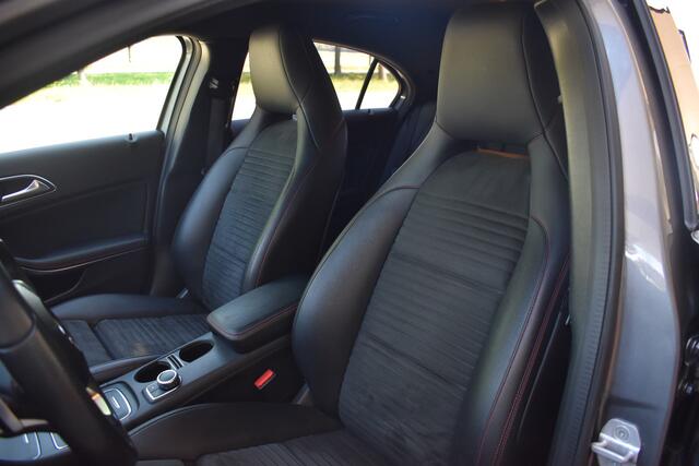 Mercedes-Benz A-KLASSE 180 Business Solution AMG Automaat / Navigatie / Sportstoelen + verwarming / Camera / 18" LM