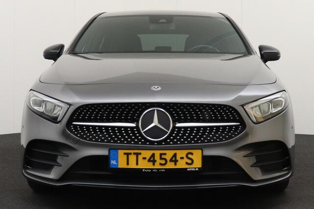 Mercedes-Benz A-KLASSE 200 Business Solution AMG Carplay Camera Cruise