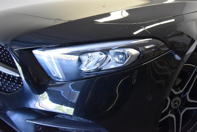 Mercedes-Benz A-KLASSE 180 Business Solution AMG , CLIMATR , CR CONTR , A UITRIJ CAM , ZWARTE HEMEL , LMV18 ,