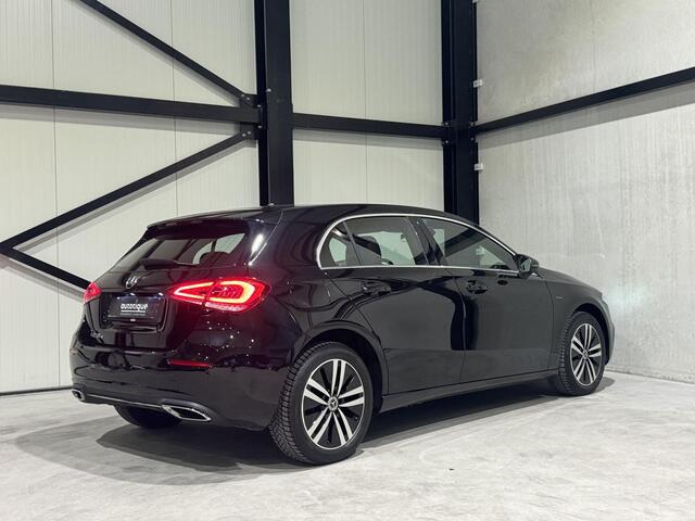 Mercedes-Benz A-KLASSE 250 e Urban Aut. | navi | leder | sfeerverlichting | trekhaak |