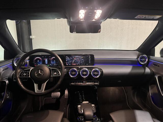 Mercedes-Benz A-KLASSE 250 e Urban Aut. | navi | leder | sfeerverlichting | trekhaak |