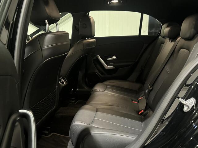 Mercedes-Benz A-KLASSE 250 e Urban Aut. | navi | leder | sfeerverlichting | trekhaak |