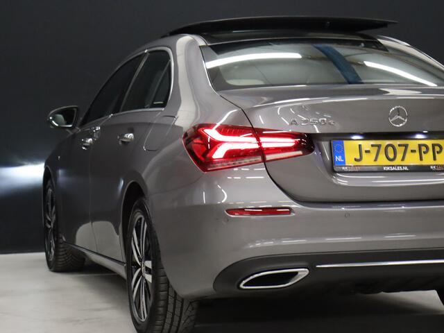 Mercedes-Benz A-KLASSE 250 e Business Solution Luxury Limited [CRUISE CONTROL, DIGITAL DASH ,CAMERA + PDC, SCHUIFKANTELDAK, SFEERVERLICHTING, CARPLAY, STOELVERWARMING, MEMORY SEATS, VOL LEDER, FLIPPERS, NAVIGATIE, NIEUWSTAAT]