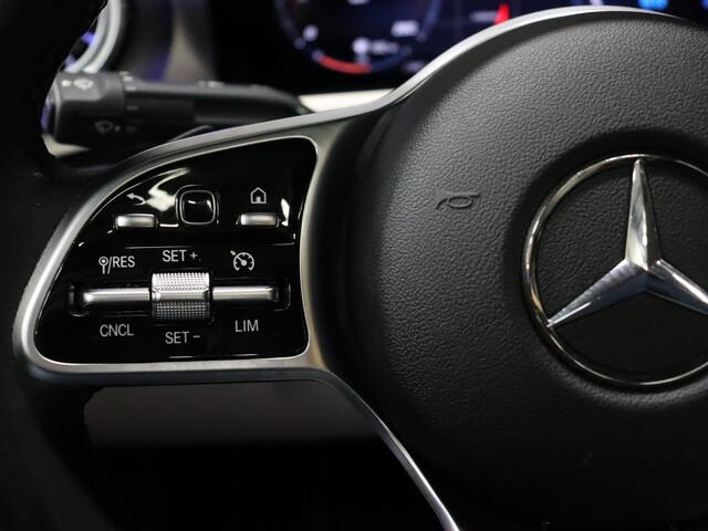 Mercedes-Benz A-KLASSE 250 e Business Solution Luxury Limited [CRUISE CONTROL, DIGITAL DASH ,CAMERA + PDC, SCHUIFKANTELDAK, SFEERVERLICHTING, CARPLAY, STOELVERWARMING, MEMORY SEATS, VOL LEDER, FLIPPERS, NAVIGATIE, NIEUWSTAAT]