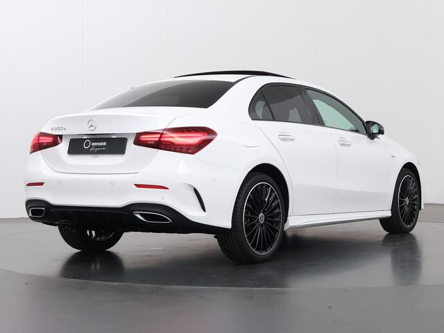 Mercedes-Benz A-KLASSE 250e Limousine Business Solution AMG | Panorama-schuifdak | 360* camera | Stoelverwarming | Sfeerverlichting | Keyless go