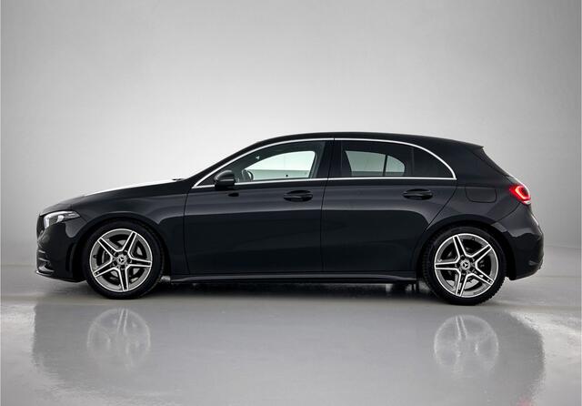 Mercedes-Benz A-KLASSE 160 Business Solution AMG 5 spaaks lichtmetalen velgen | Navigatie | Parking support | Inclusief 24 maanden Mercedes-Benz Certified garantie voor Europa. / Auto Show Tilburg