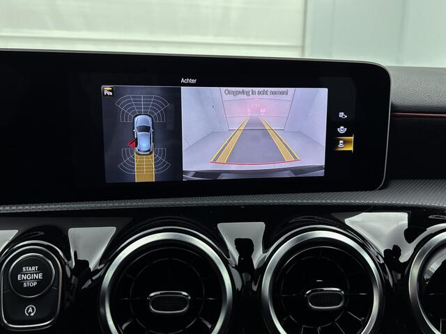 Mercedes-Benz A-KLASSE 160 Business Solution AMG 5 spaaks lichtmetalen velgen | Navigatie | Parking support | Inclusief 24 maanden Mercedes-Benz Certified garantie voor Europa. / Auto Show Tilburg