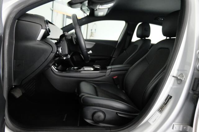 Mercedes-Benz A-KLASSE 200 Business Solution | CRUISE | CLIMATE | PDC | NAVI | STOELVERW. |