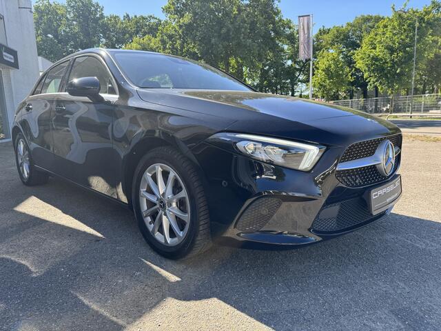 Mercedes-Benz A-KLASSE 250 e Camera, trekhaak, Climaat Control,DAB-tuner, Navigatie .Neem contact op en we maken een afspraak!