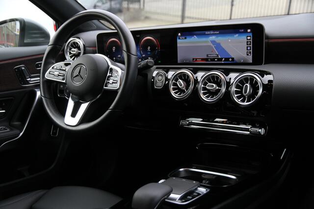 Mercedes-Benz A-KLASSE 250 e Widescreen Incl 12 Mnd BOVAG Garantie
