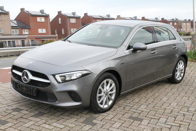 Mercedes-Benz A-KLASSE 250 e Widescreen Incl 12 Mnd BOVAG Garantie