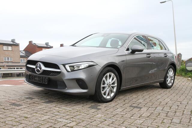 Mercedes-Benz A-KLASSE 250 e Widescreen Incl 12 Mnd BOVAG Garantie