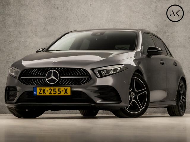 Mercedes-Benz A-KLASSE 180 AMG Sport Night Upgrade Automaat (APPLE CARPLAY, GROOT NAVI, CAMERA, LEDER/ALCANTARA, DIAMOND GRILL, SPORTSTOELEN, STOELVERWARMING, GETINT GLAS, WIDESCREEN, NIEUWE APK, NIEUWSTAAT)