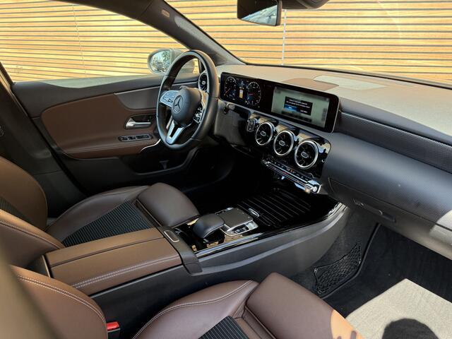 Mercedes-Benz A-KLASSE 200 Business Lease Edition Navi / Clima / Half Leer / Cruise