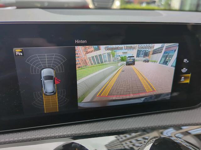 Mercedes-Benz A-KLASSE 180 Business Solution AMG NL AUTO | CAMERA | STOELVERW | SFEERVERLICHTING |